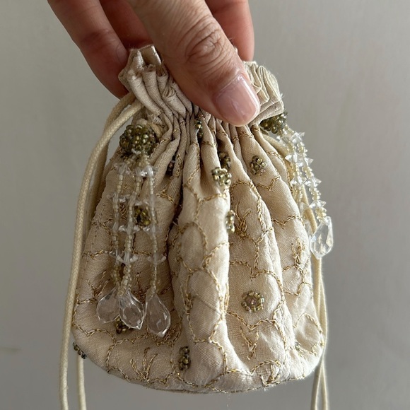 Unbranded Beaded Bonbon-Style Mini Bag with Drawstring - Picture 5 of 5